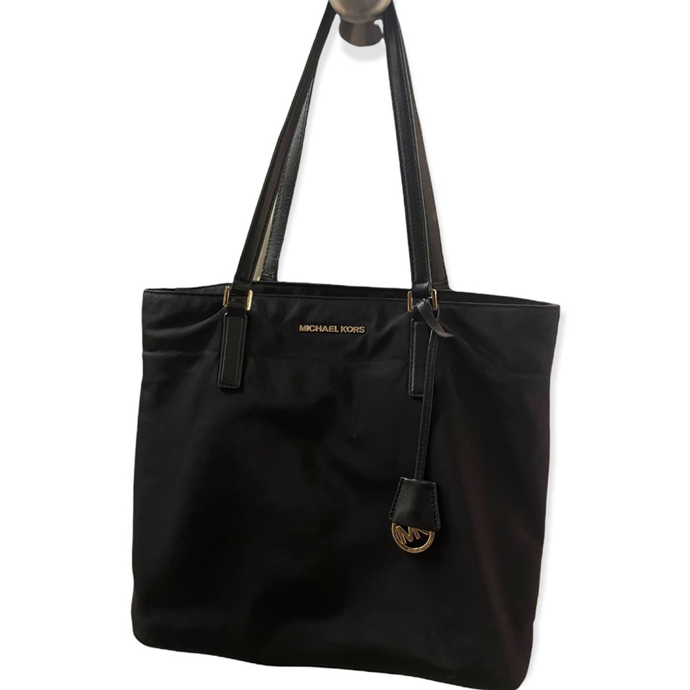 Black Michael Kors bag